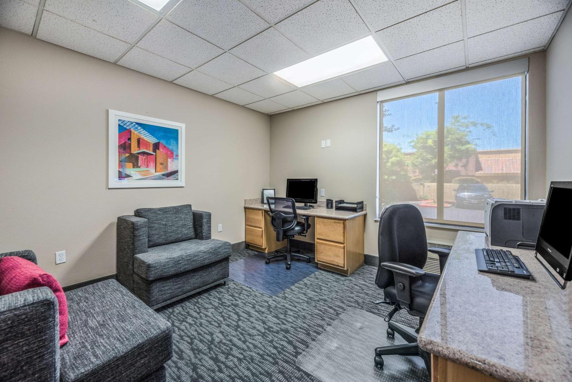 Hampton Inn Oakland-Hayward Exterior photo